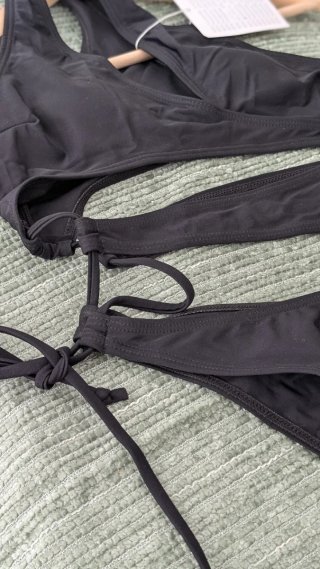 Traje de baño negro enterizo