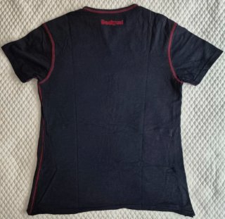 Camiseta Desigual. Talla M PERFECTO ESTADO