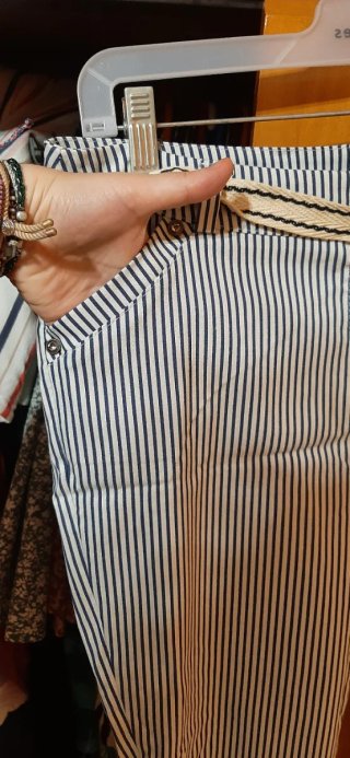 Pantalón rayas blanco y azul nuevo, talla 40 aprox