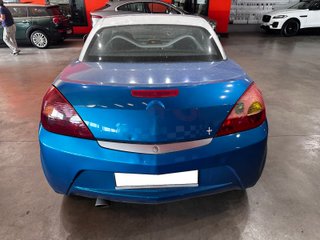Opel TIGRA 1.8 16V 125 Sport (2006)