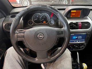 Opel TIGRA 1.8 16V 125 Sport (2006)