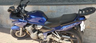 Suzuki Bandit Azul y Negra