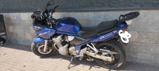 Suzuki Bandit Azul y Negra