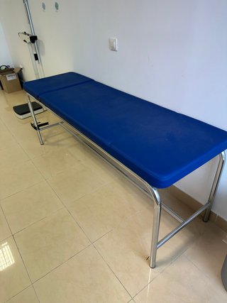 Balanzas médica SECA , camilla y podoscopio
