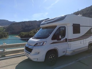Autocaravana elnagh barón 565