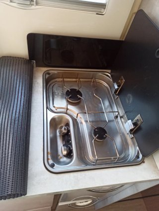Autocaravana elnagh barón 565