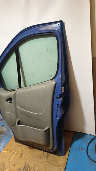 PUERTA DELANTERA DERECHA Renault Trafic II Furgón (04.2001->)