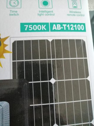 Lampada LED Solare Aerbes 100W con Telecomando