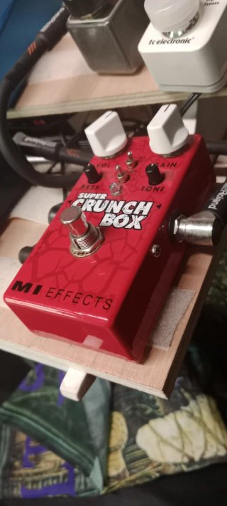 MI Effects Super Crunch Box v1