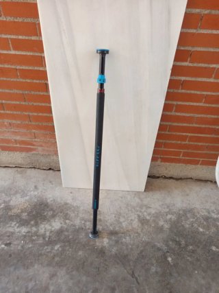 Barra de dominadas ajustable