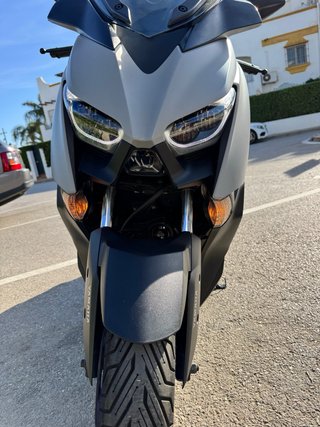 Yamaha XMAX300 Gris/Azul único dueño, service of.