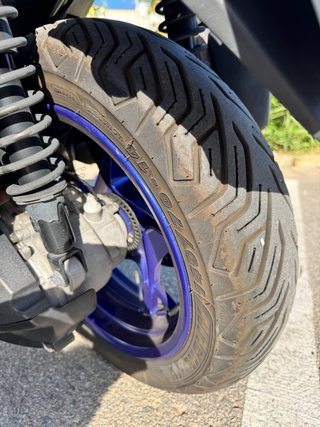 Yamaha XMAX300 Gris/Azul único dueño, service of.