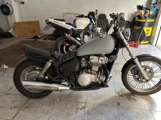 Kawasaki Vulcan 500 Gris