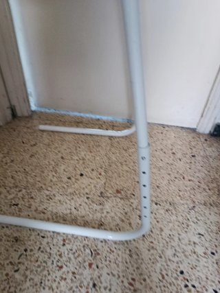 Mesa auxiliar blanca plegable