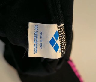 Pantaloni sportivi Arena neri con banda rosa