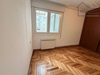 Piso en venta en Praza España - Casablanca en Vigo