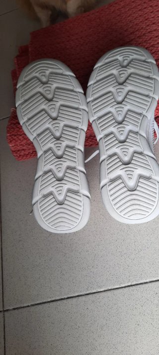 Zapatillas Skechers Blancas Casi Nuevas