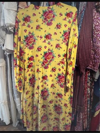 Vestido amarillo flores