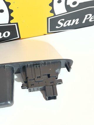 Botón Elevalunas Nissan Qashqai