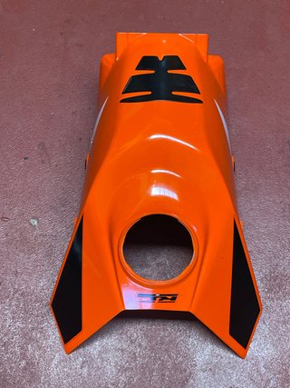 Carenado deposito de gasolina ktm rc 125 2020