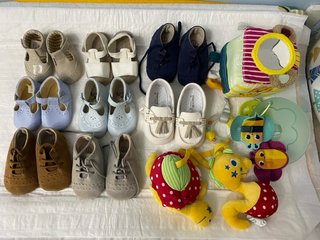 Lote Ropa y Juguetes Bebé