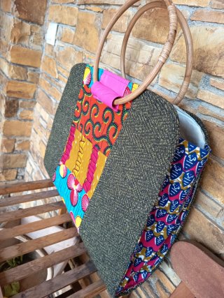 Bolso étnico multicolor de inspiración africana