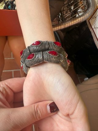 Bracciale serpente con pietre rosse
