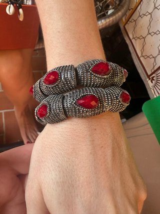 Bracciale serpente con pietre rosse