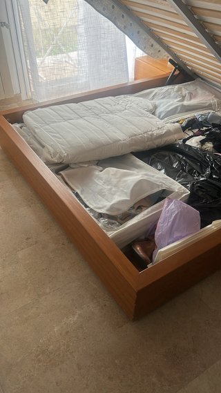 Cama Matrimonio con Cabezal y Mesitas