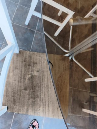 Mesa de cristal y 4 sillas