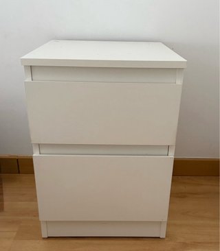 Mesa  de noche blanca Ikea