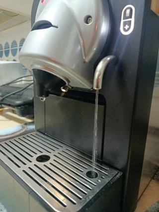 Cafetera Nespresso Profesional