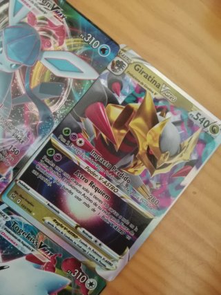 Pack 4 Cartas Pokémon VMAX