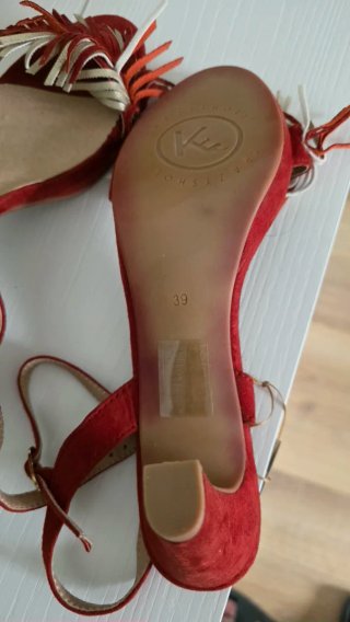 Sandalias Kylie tacón burdeos y oro