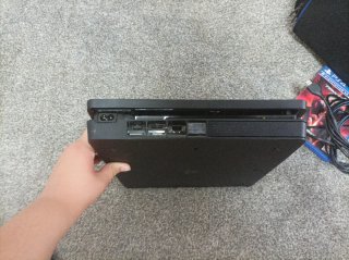 PS4 Slim Negra - Sin Disco Duro