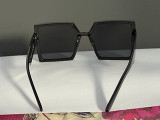 Gafas de sol vintage cuadradas negras