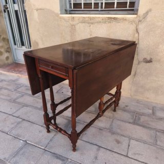 Mesa antigua inglesa abatible de madera castellana