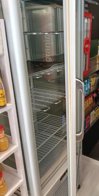 Congelador Vertical Puerta Cristal