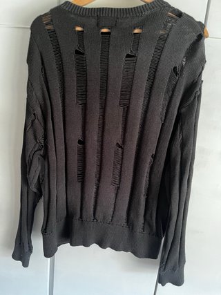 Jersey Pull&Bear negro desgastado