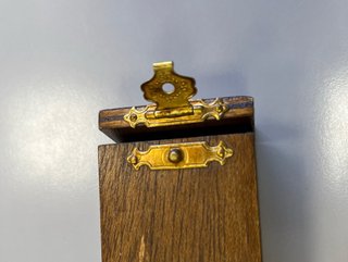 Abanico de madera y tela  pintado a mano y caja