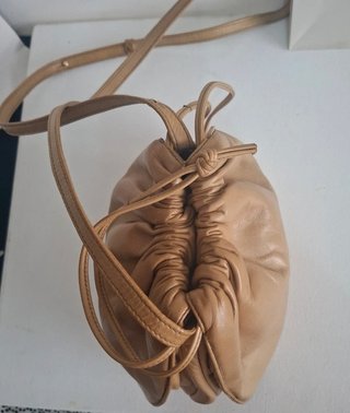 Bolso Loewe vintage color crema