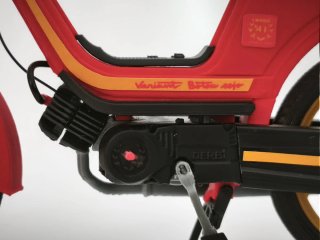 Maqueta Derbi Variant Boton Rojo 1:10