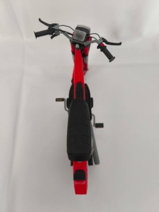 Maqueta Derbi Variant Boton Rojo 1:10