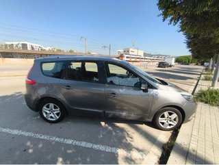 Renault Grand Scenic 2015