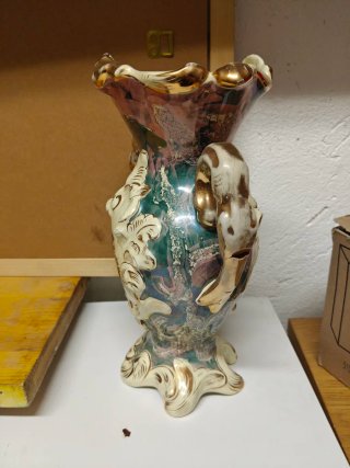 Vaso decorativo in ceramica dorato e verde