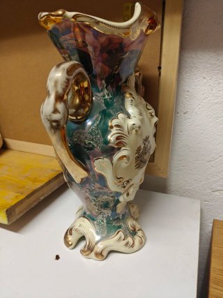 Vaso decorativo in ceramica dorato e verde