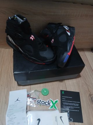 Jordan 8 Negro/Rojo
