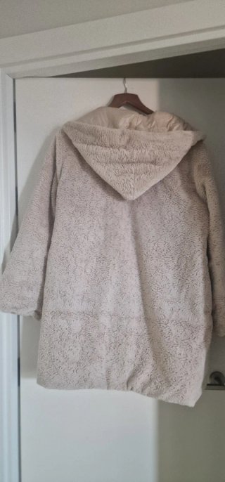 Abrigo reversible beige