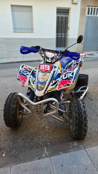 Suzuki LTZ 400 Quad