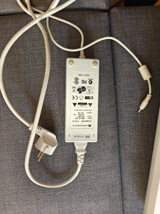 Televisor / pantalla blanca / White